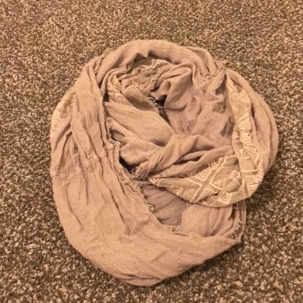 Infinity scarf